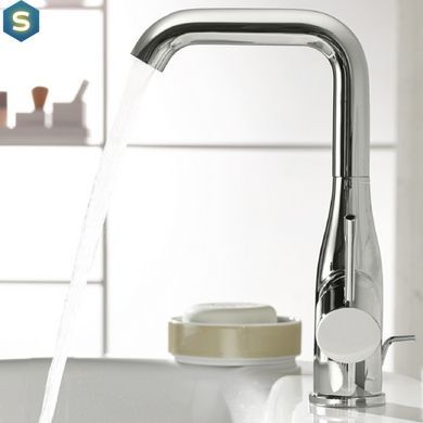 Змішувач для умивальника Grohe Essence New 32628001