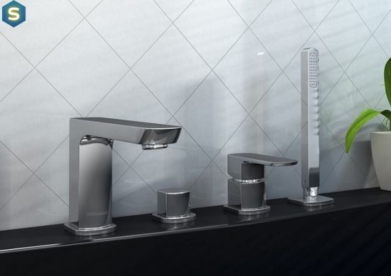 Смеситель на борт ванны Kohlman Foxal chrome QB244F, Хром