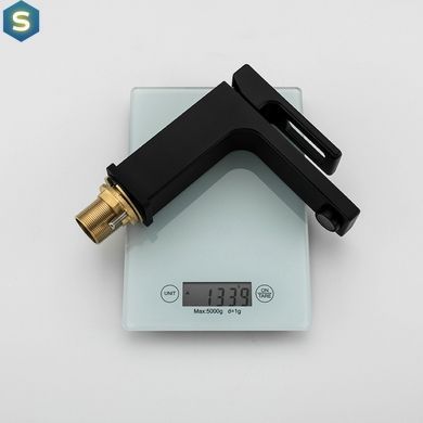 Смеситель для умывальника черный Gappo G1017-6 1/8, Черный матовый